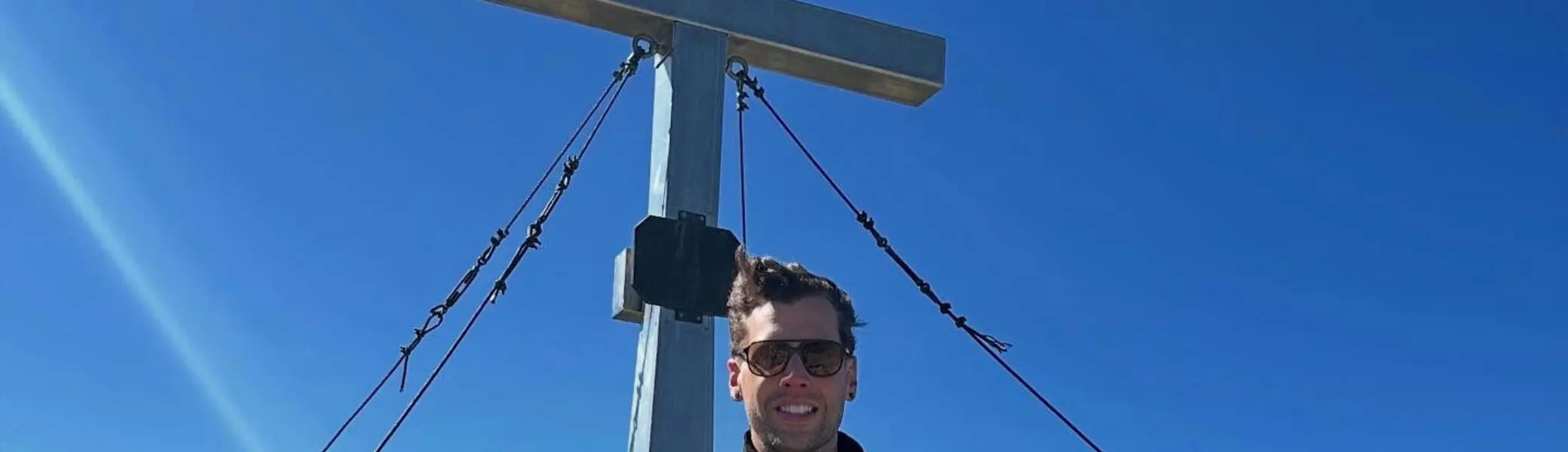 Jens am Gipfel vom Aperer Turm, Stubaital | © DAV Sektion/Kai Hagemann